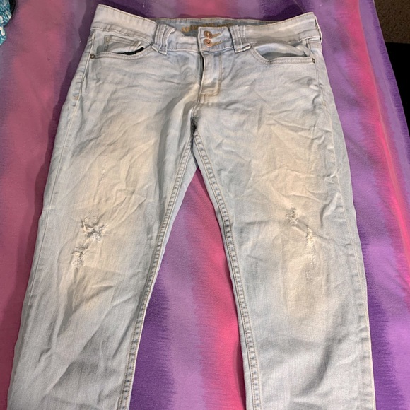 Arizona Ripped Mid-Calf/Short Jeans - Picture 1 of 6